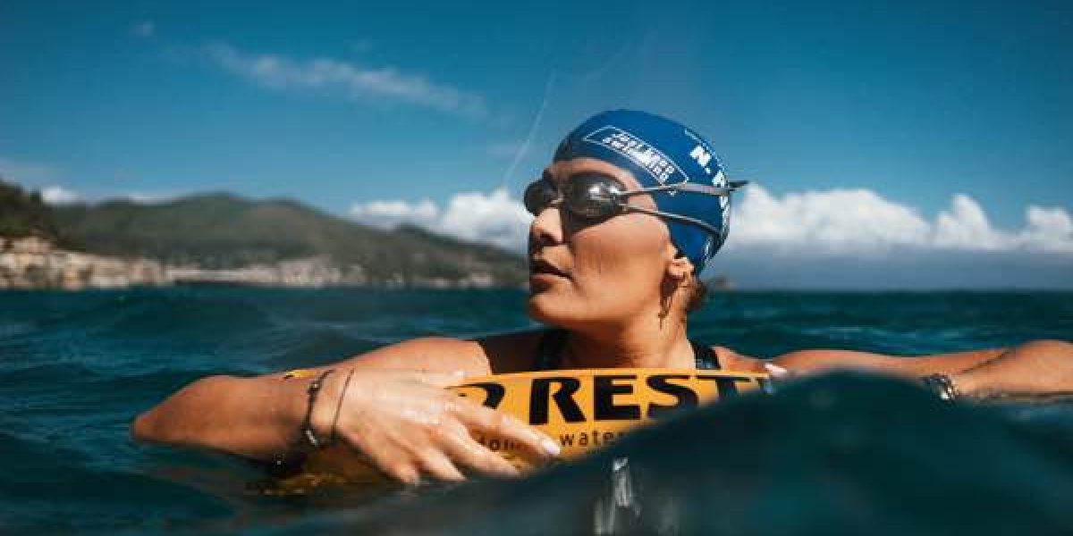 Restube inflated triathlete